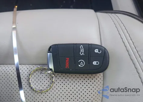 2015 Chrysler 200 C z USA, uszkodzony, nr VIN 1C3CCCEG2FN678485